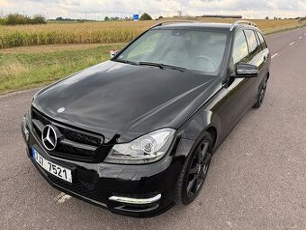 Mercedes-Benz c350 195 kW AMG