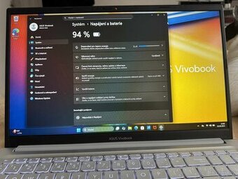 Asus VivoBook 15 (2023, 18 GB RAM)