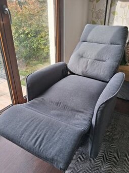 Relaxačni polohovaci křeslo