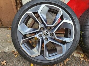 19" letní Škoda Octavia IV RS ALTAIR original 225/40/19 6mm
