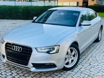 Audi A5 3.0TDI 6V 150KW MANUÁL VYHŘEV SPORTBACK SENZORY Bi X