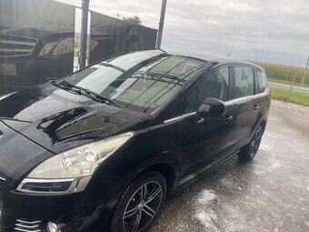 Peugeot 5008 1.6HDi 82kw 7- míst
