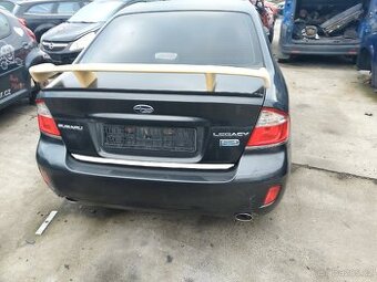 Kridlo na Subaru Legacy
