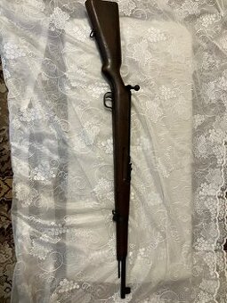 Opakovací vzduchovka VZ 47