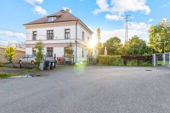 Prodej vícegeneračního domu Měšice u Prahy