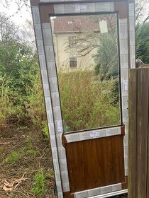 Venkovní vedlejší dveře