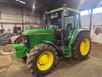 Traktor John Deere 6200