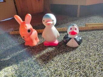 Gumové retro hračky