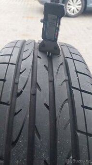 Prodám 2 téměř nové letní pneu Bridgestone 205/55/17