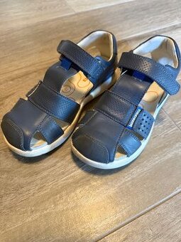 Chlapecké sandály