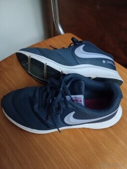 Nike vel. 35,5 cm