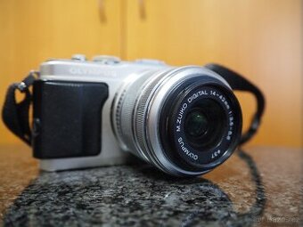 OLYMPUS PEN Lite E-PL5 + objektiv M.ZUIKO DIGITAL  14-42 mm