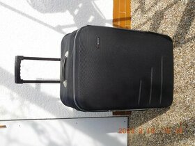 Velký cestovní textilní kufr-černý - 1
