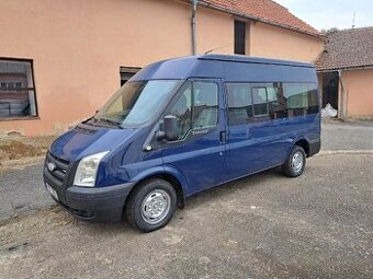 Ford Transit Tourneo 2.2 TDCI, 9 míst, tažné, 2 x topení