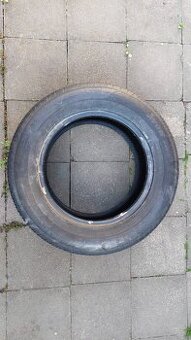 AVON 235/65 R17 - 1