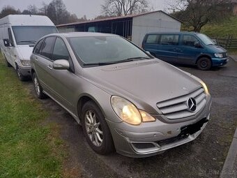 Mercedes Benz k opravě