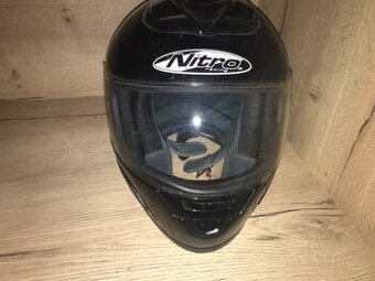 Helma na motorku
