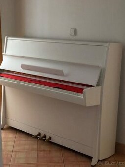 Pianino Petrof K114