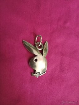 Přívěsek playboy