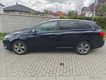 Toyota Avensis 1,8 VVTi combi