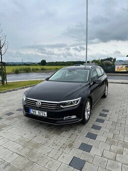 VW Passat Variant 2.0 TDI Highline DIGI budíky