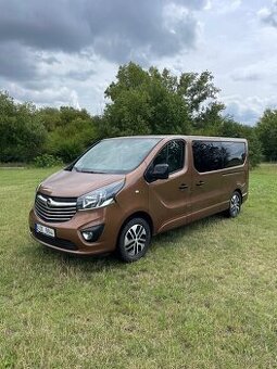 Opel Vivaro, 8 míst, lux verze v kůži, 1 majitel