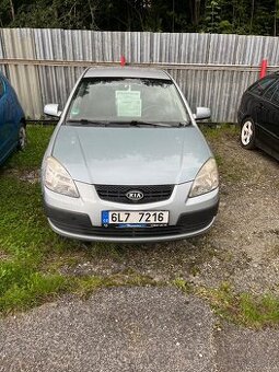 Kia Rio - 1