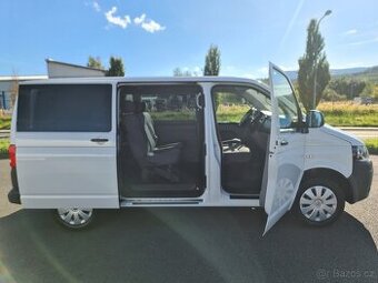 VW CARAVELLE T5 2.0 TDi 75-KW KLIMA 9-MÍST SERVISK 1.MAJ.