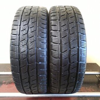 Hankook 195/65 R16C 104/102T 1x7,5mm 1x5-6mm