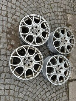 Alu kola Alfa Romeo 5x110 r18 ET41