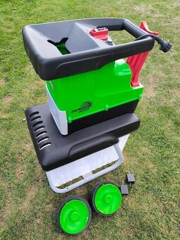 Válcový drtič větví Florabest FLH 2800 A1