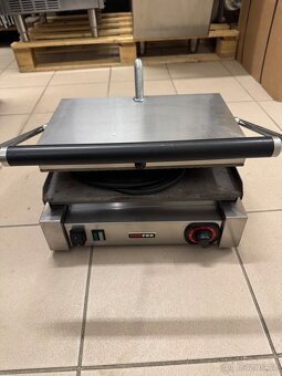 Gril na maso REDFOX velký / malý