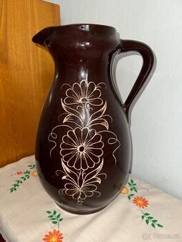 Krásný velký džbán