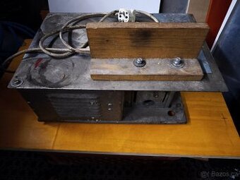 Prodám stolní hoblovku. - 1