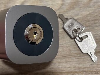 30 x zásuvkový zámek na klíč pro Schuko zástrčky