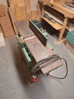 Stará hoblovka na dřevo