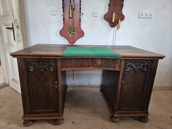 STAROŽITNÝ PSACÍ STŮL - PROSTOROVÝ