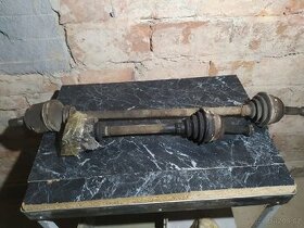 Škoda Favorit 1989 - poloosy