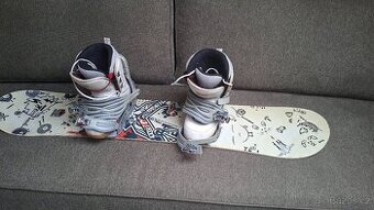 Komplet SNOWBOARD 135 CM BOTY 25,5 CM