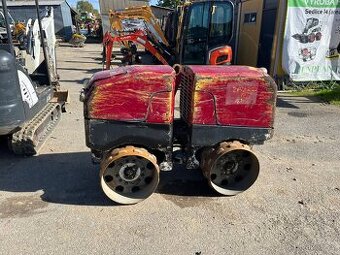 Vibrační ježkový válec RT 82