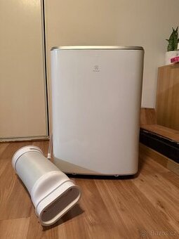 mobilní klimatizaci Electrolux EXP34U339HW