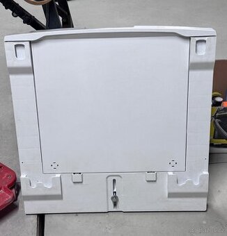 Mezikus spojovací pračka sušička AEG