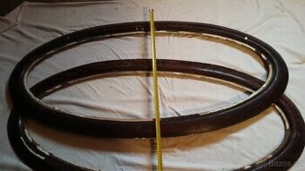 Oválný rám na obraz