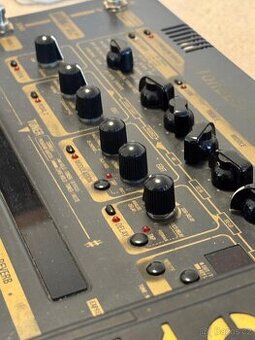 Kompletní kytarový set: Squier Telecaster Standard + VOX Ton