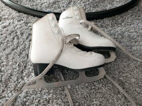 Brusle pro malou slečnu