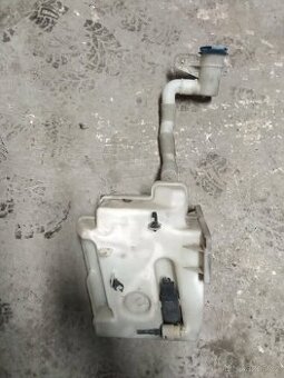 Škoda Octavia 2 nádržka na vodu do ostřikovačů  octavia ii