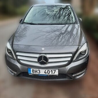 Mercedes Benz B200 perfektní stav, nová stk spotřeba l5 /100