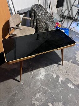 Konferenční stolek Interiér Praha  60.léta