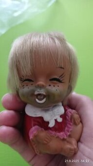 Retro panenka Japan z Tuzexu