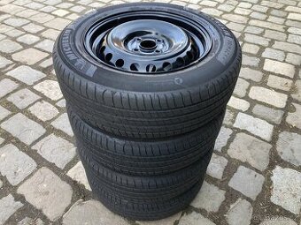 Letní sada kol pro HYUNDAI / KIA 4x100 MICHELIN 185/65R15
